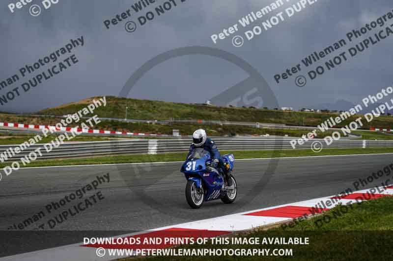 cadwell no limits trackday;cadwell park;cadwell park photographs;cadwell trackday photographs;enduro digital images;event digital images;eventdigitalimages;navarra;no limits trackdays;peter wileman photography;racing digital images;trackday digital images;trackday photos